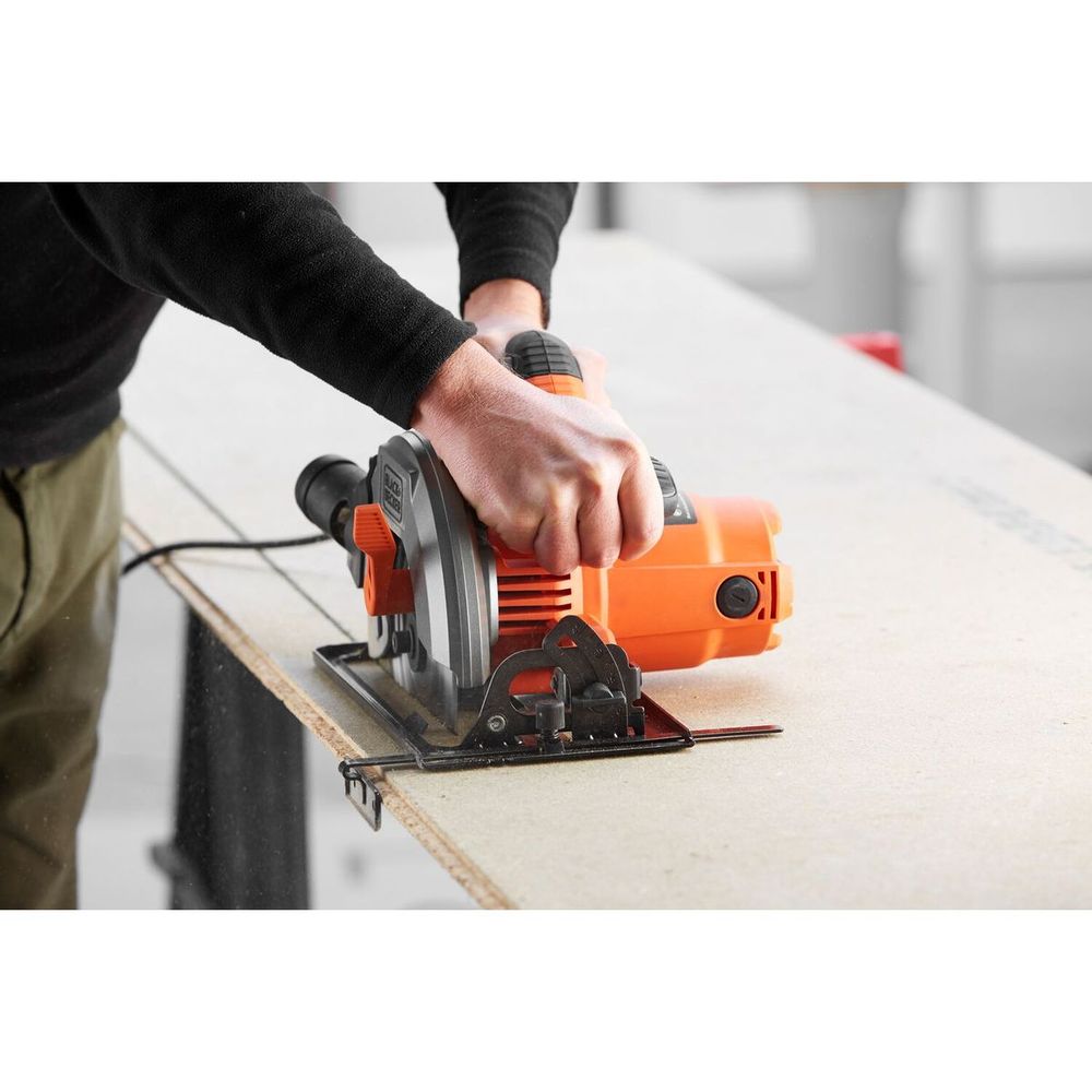 KRUŽNA PILA 1500W 66MM Black &amp; Decker CS1550 slika 4