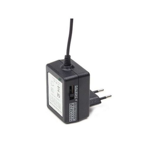 EG-MC-008 Gembird 12W Univerzalni AC-DC adapter 220V/12W na 3,4.5,5,6,7.5,9,12V 1A max slika 4