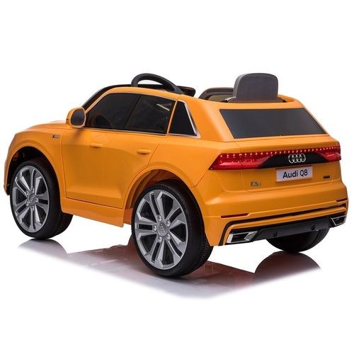 Licencirani Audi Q8 narančasti lakirani - auto na akumulator slika 5