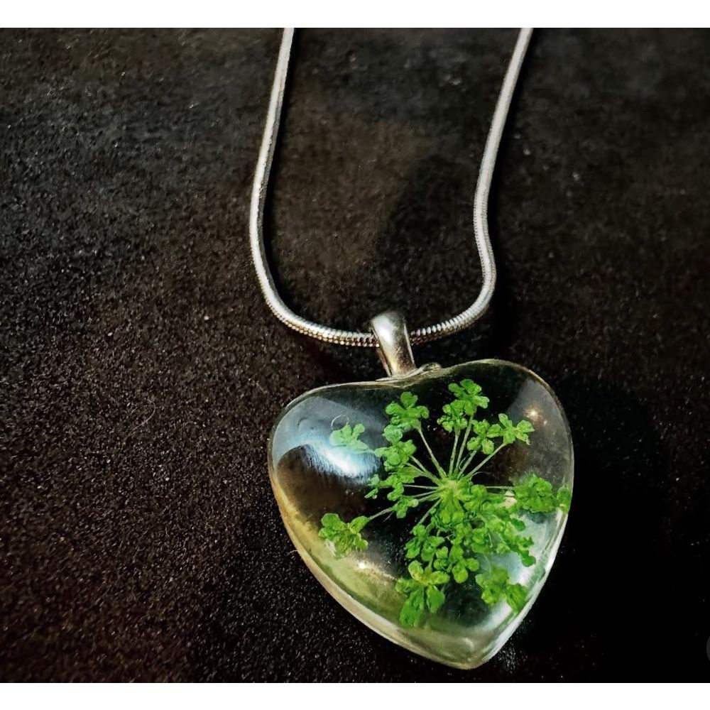 Ogrlica Flower in Heart, Green slika 5