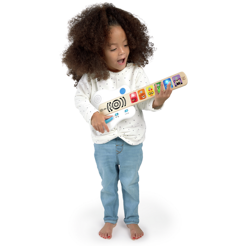 Hape Drvena multimedijalna gitara Strum Along Songs™ Magic Touch™ 12396 slika 6