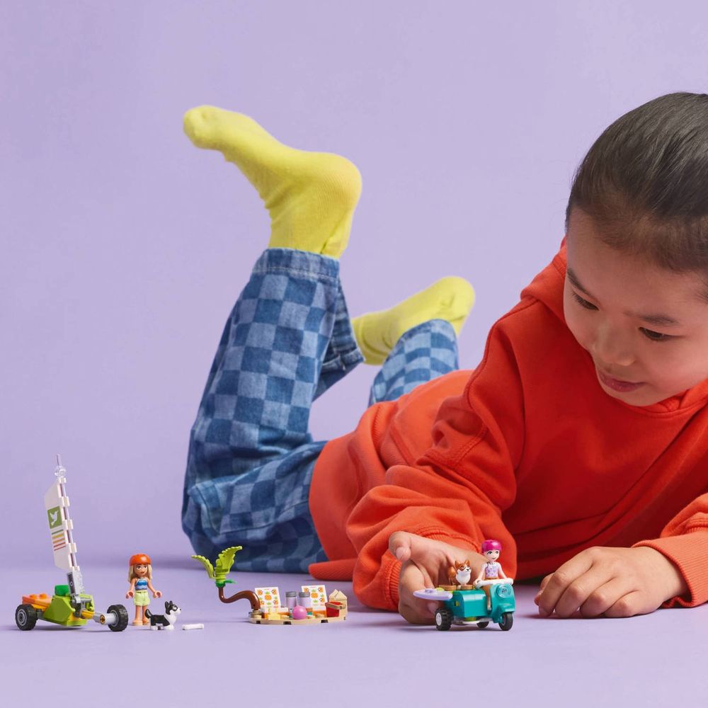 LEGO 42641 Pustolovina na skuteru sa psima surferima slika 9