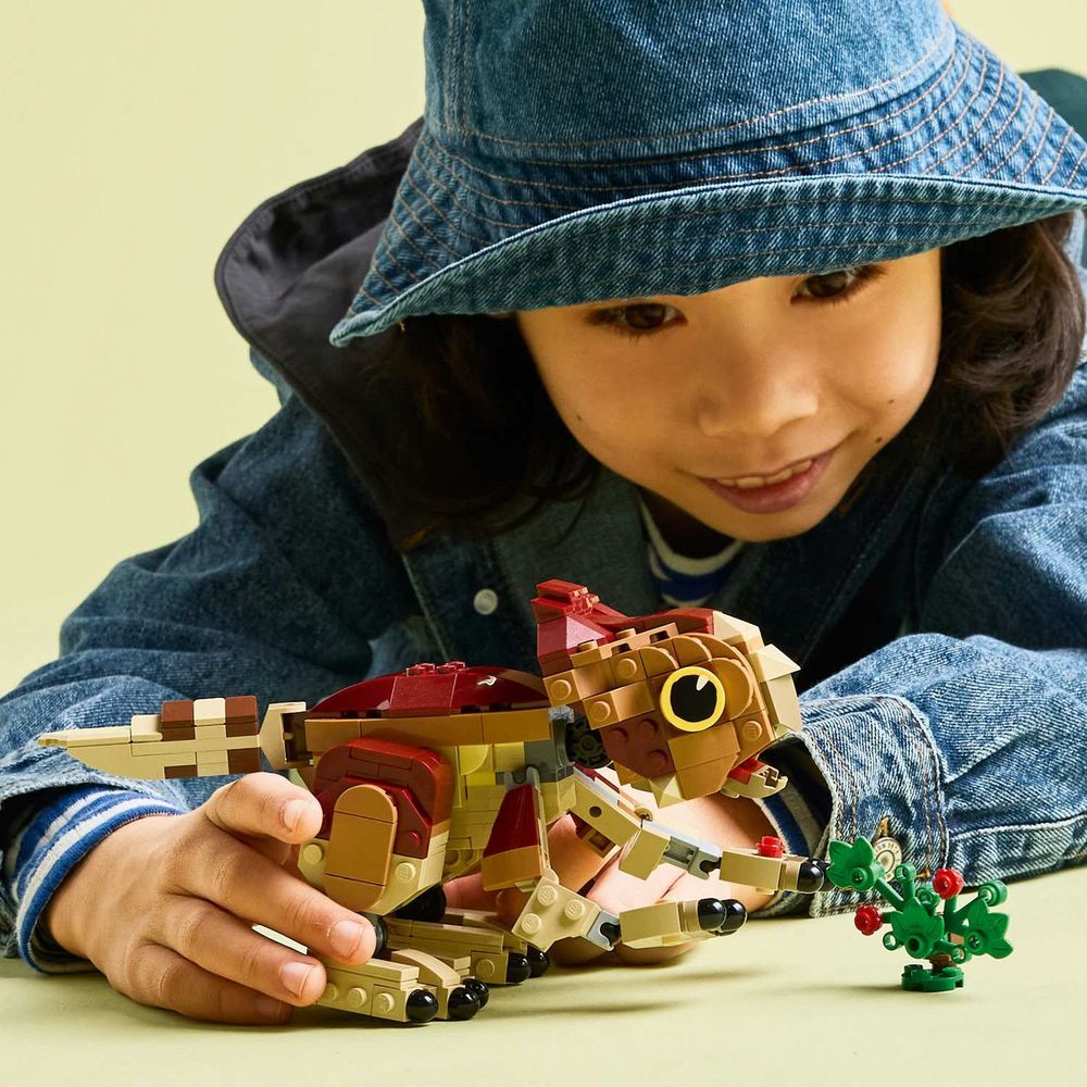 LEGO 76970 Baby Dinosaur Dolores: Aquilops slika 7