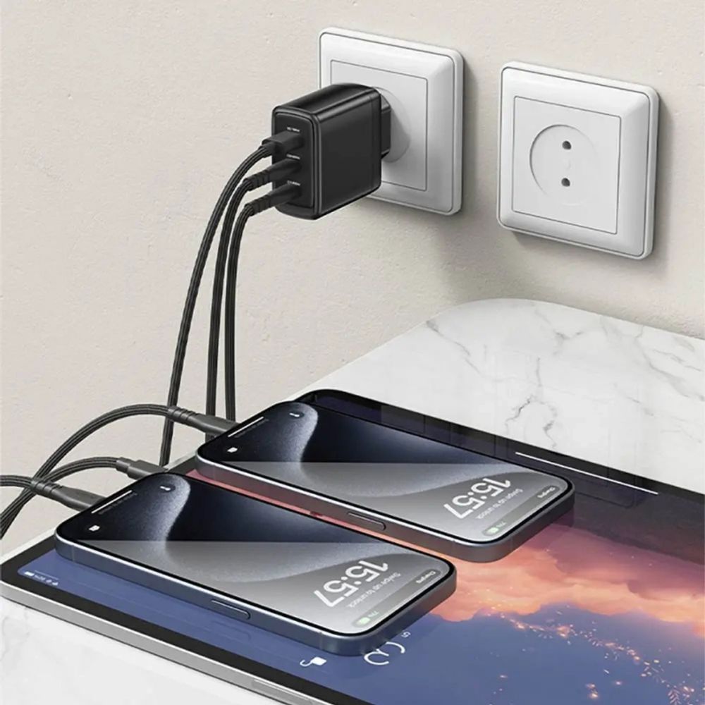 Zidni punjač Yesido YC144C 65W 3.25A 1 x USB-A - 2 x USB-C s USB-C kabelom crni slika 4