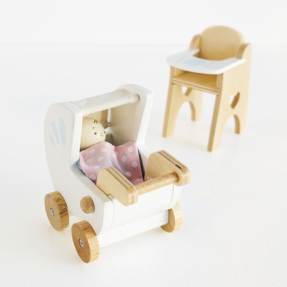 Le Toy Van Drveni bebi set za kućicu za lutke slika 6