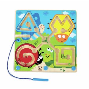 Hape Drvena magnetna tabla Best Bugs Magnetic Maze