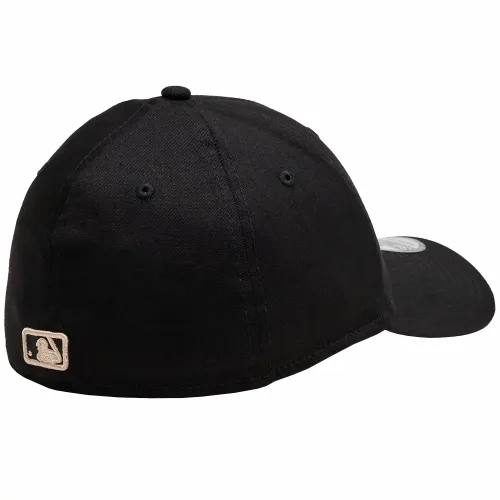 New era league essentials 39thirty new york yankees cap 60435258 slika 2