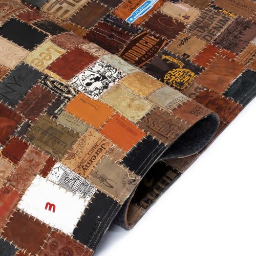 Tepih sastavljen od etiketa za traperice od prave kože 80x150 cm smeđi slika 32