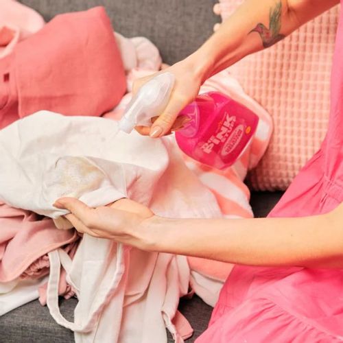 The pink stuff čudesni oxi sprej odstranjivač fleka sa veša 500ml slika 4