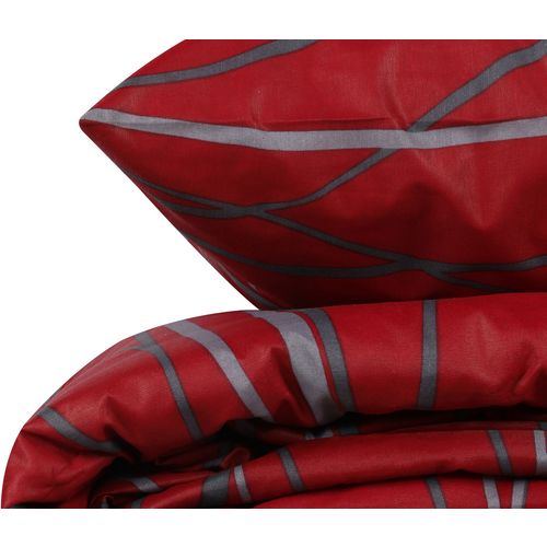 Colourful Cotton Prekrivač i 2 jastučnice GAEL 65% PAMUK - 35% POLIESTER (Navlaka) - 
100% VLAKNA (Punjenje)
Prošivena navlaka(Podstavljena): 240 x 220 cm
260gr-m²
Jastučnica: 60 x 60 cm (2 komada), Verda - Claret Red slika 3