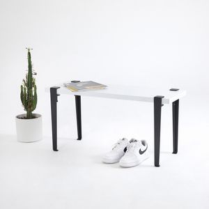 Khalkeus - White
Black White
Black Bench