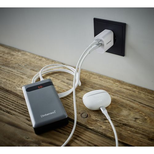 Intenso 30W punjač s USB-C i USB-A priključcima W30AC slika 5