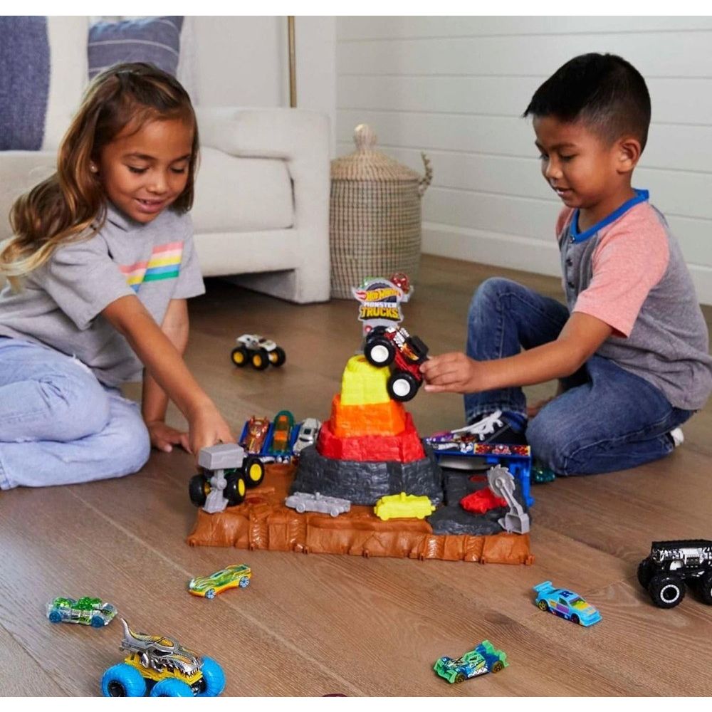 Hot Wheels Monster Truck Arena Smashers Ultimate Crush Yard slika 4