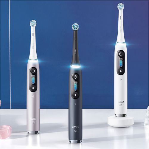 Oral-B električna četkica iO 9 BLACK ONYX slika 7