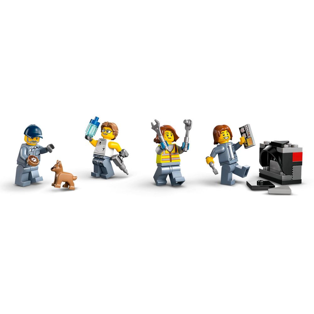 LEGO 60472 Odlagalište automobila slika 3