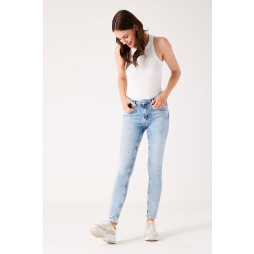 GARCIA Celia Superslim jeans hlače slika 25