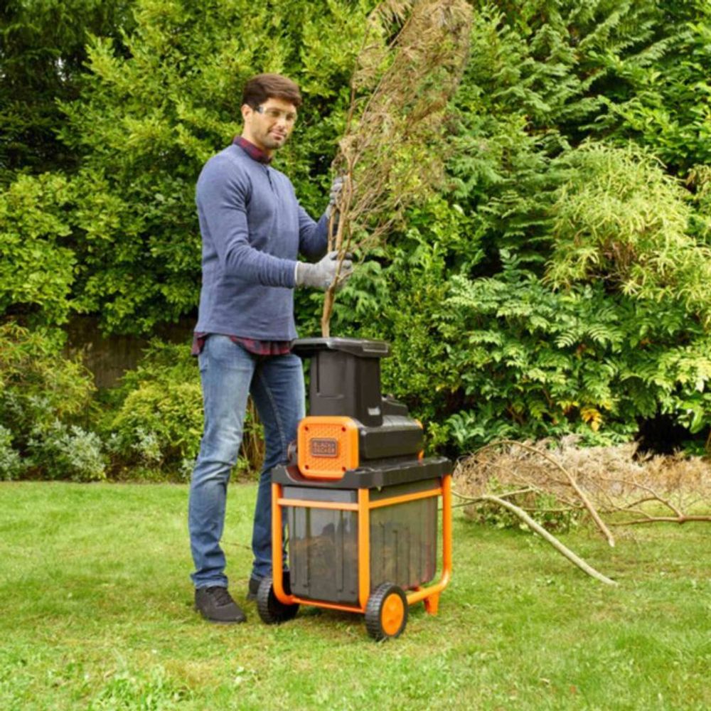 Black & Decker Aku Drobilica za grane 2800 W BEGAS5800 slika 4