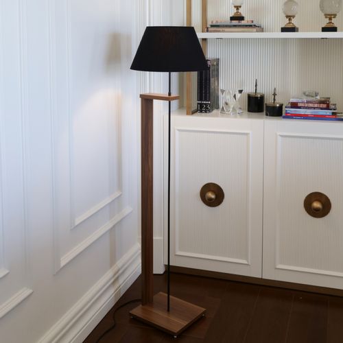 AYD-3130 Black Wooden Floor Lamp slika 1