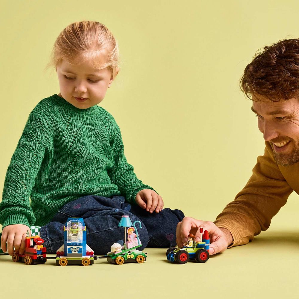LEGO 43264 Toy Story Celebration Train & RC Cars slika 8