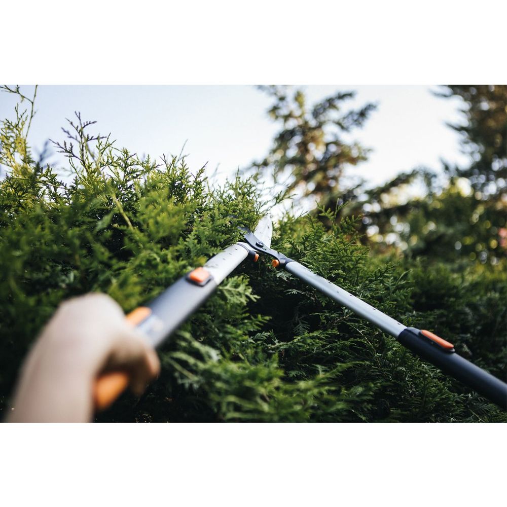 Fiskars Teleskopske makaze za živu ogradu 1013565 slika 3