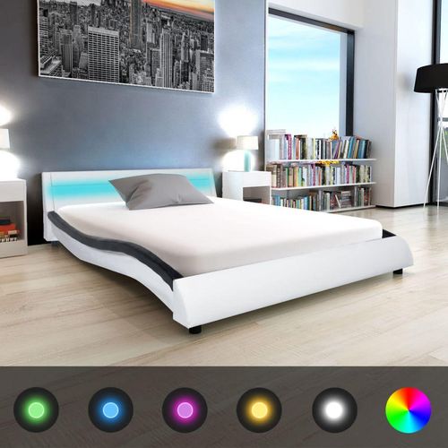 Krevet od umjetne kože sa madracem LED crno bijeli 140 x 200 cm slika 1
