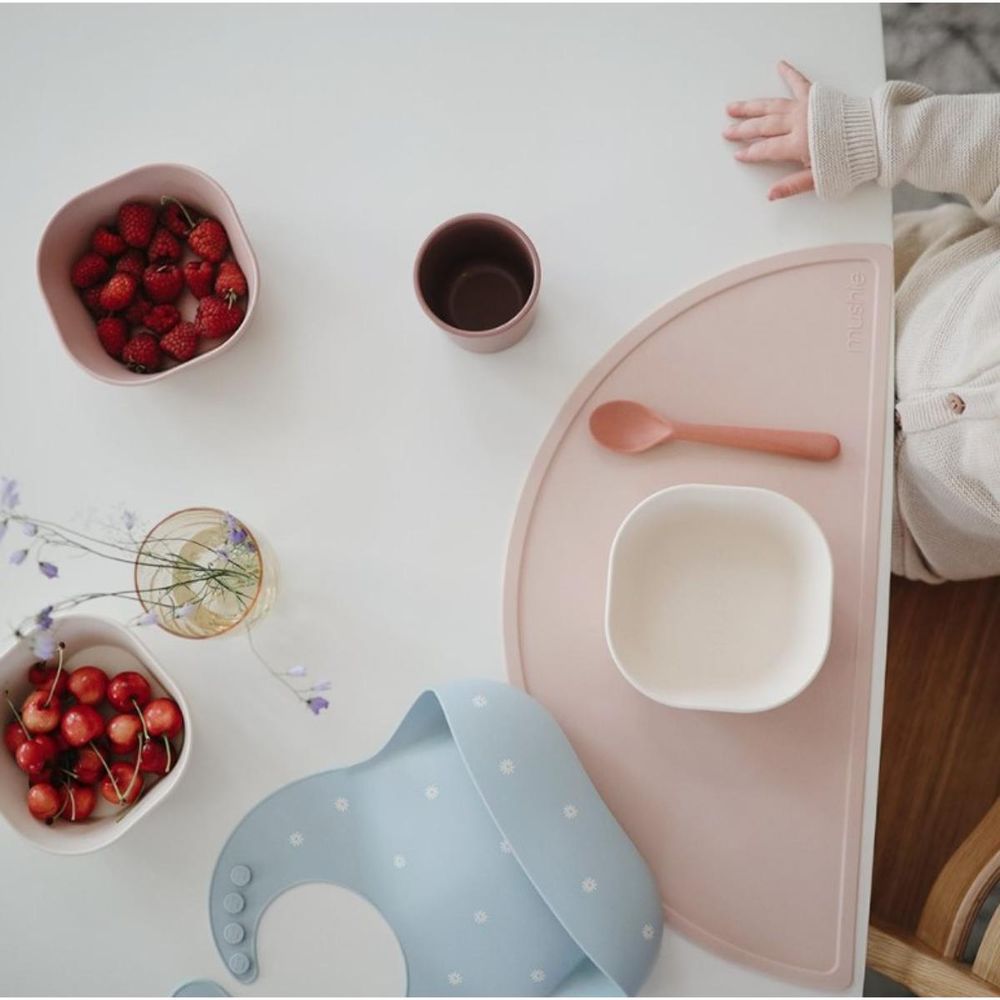 Mushie Silikonski podmetač 2370019, Blush slika 4