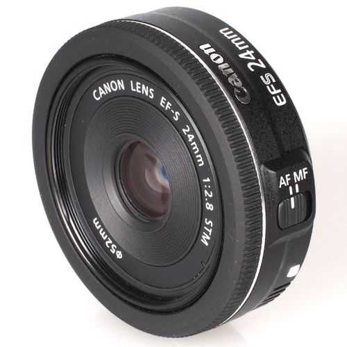 Canon EF-S 24mm f/2.8 STM Objektiv slika 2