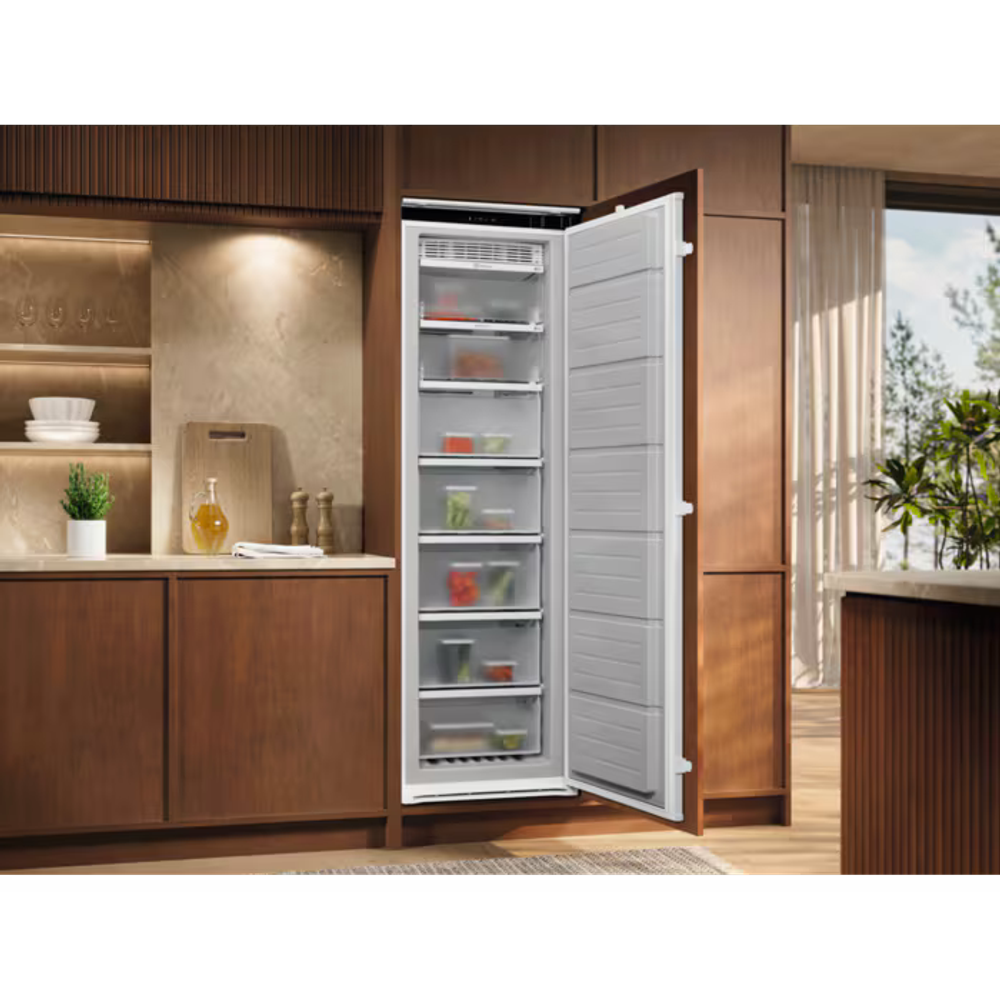 Electrolux ugradbeni zamrzivač EUN7NE18S slika 3