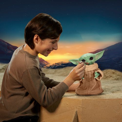 HASBRO Star Wars Mandalorian Baby Yoda The Child Animatronic elektronička igračka / figura slika 9