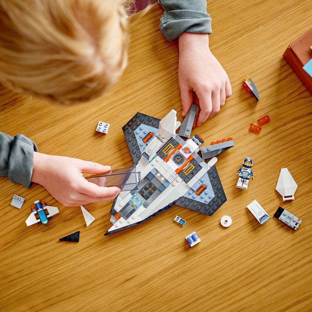 LEGO 60430 Međuzvjezdani brod slika 7