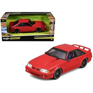 Maisto Metalni model autica 1:24 1993 Ford Mustang SVT Cobra 32549