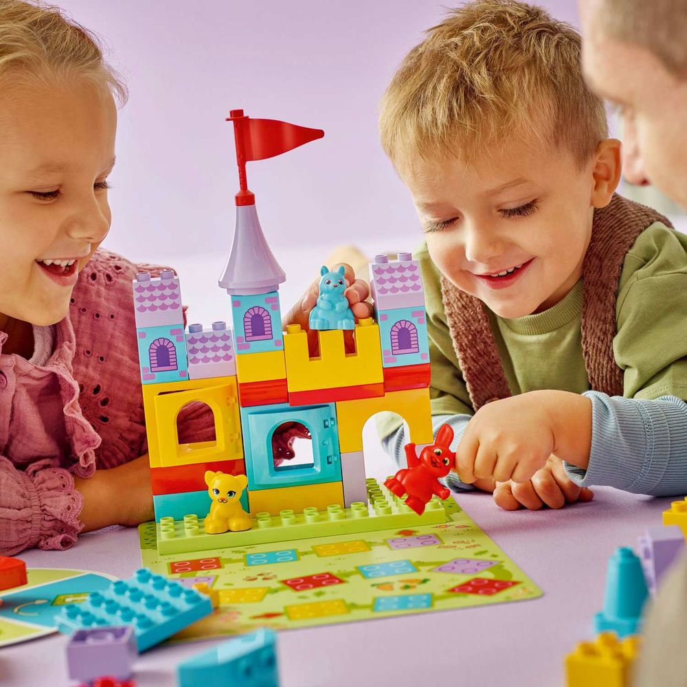 LEGO 10450 Hopsy's Castle Game slika 8
