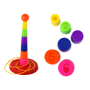 Igra bacanja čaša i obruča u metu s različitim stupnjevima težine