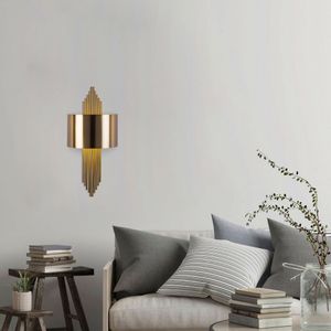 619 - A Vintage Wall Lamp