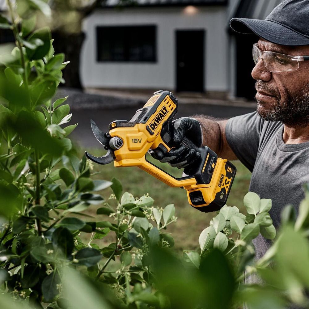 AKU ŠKARE ZA GRANE 18V  Dewalt DCMPP568N slika 2