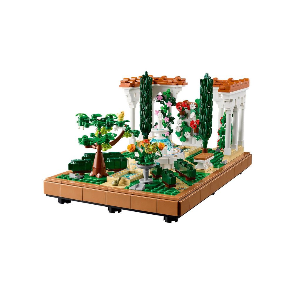 LEGO 10359 Vrt sa fontanom slika 5
