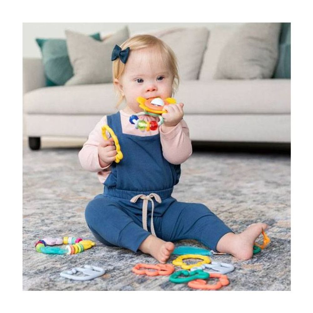 Infantino Zvečke/Glodalice Baby Gift Set slika 4