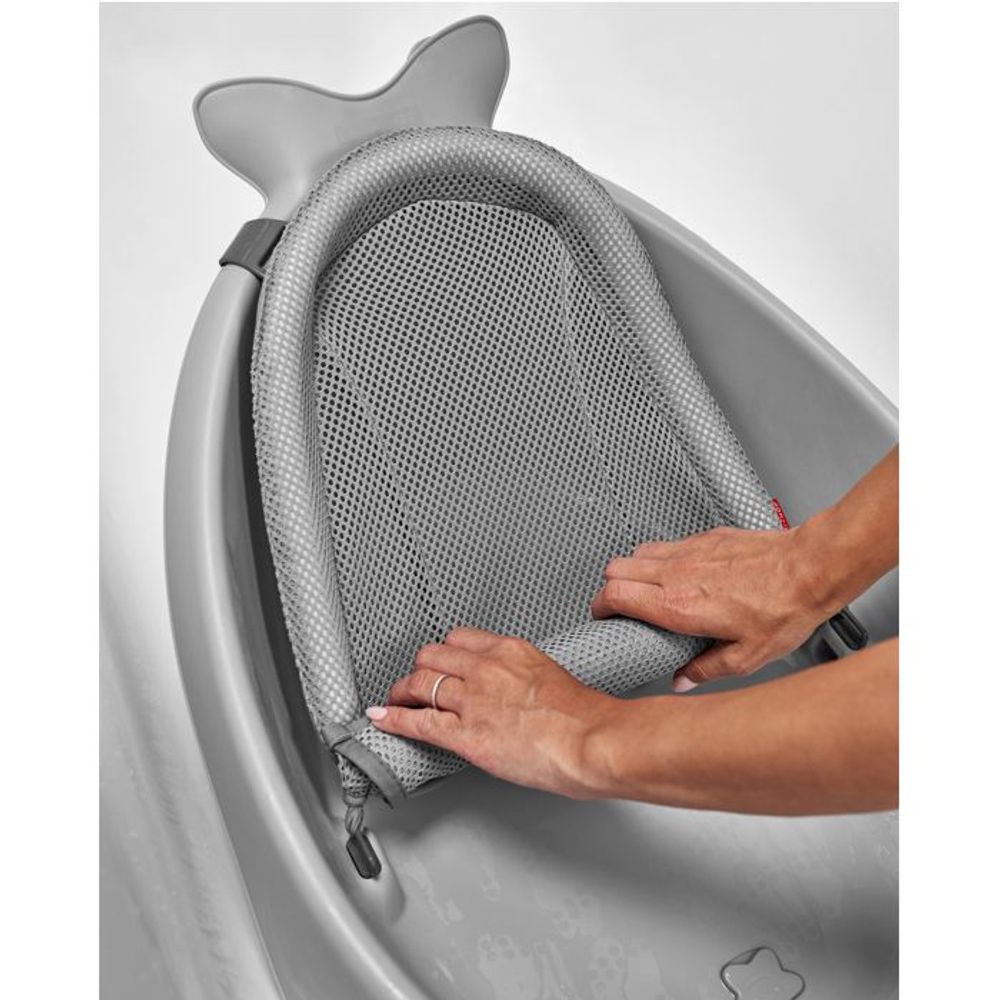 Skip Hop Kadica sa podlogom za kupanje bebe Delfin, Siva slika 4