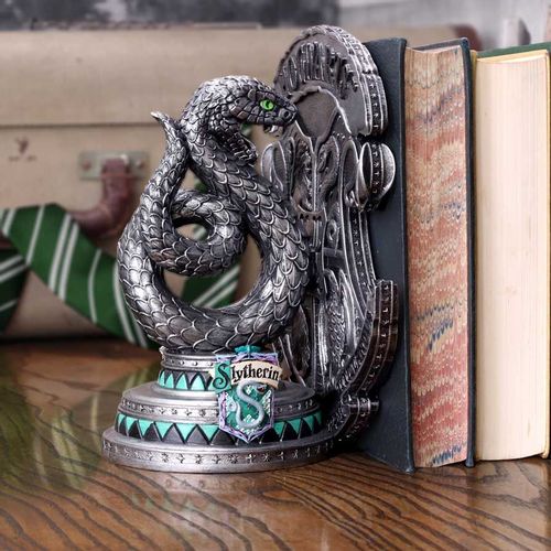 NEMESIS NOW HARRY POTTER SLYTHERIN BOOKEND 20CM slika 8