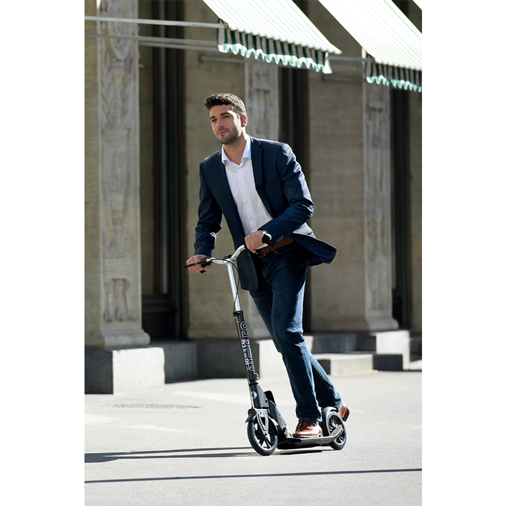 Micro Romobil Downtown, Crni slika 5