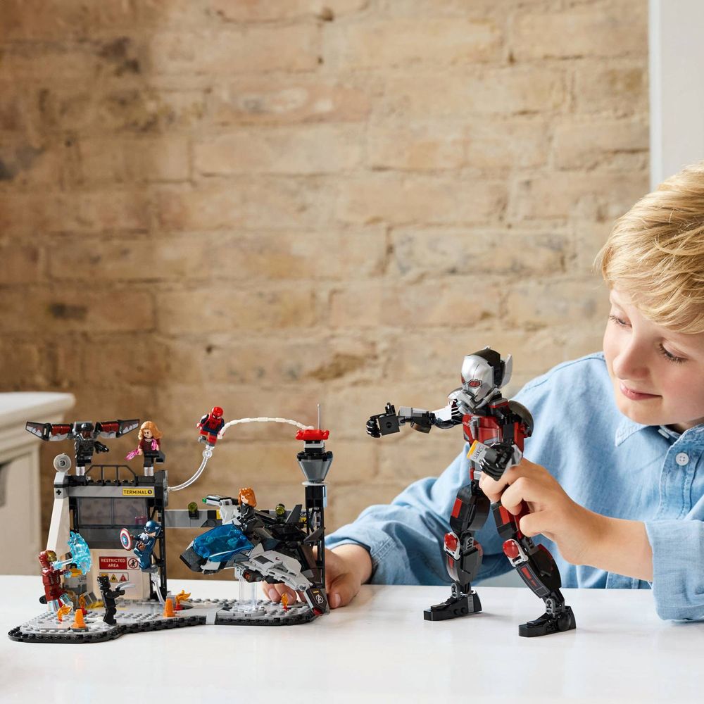 LEGO 76314 Bitka iz filma Kapetan Amerika: Građanski rat slika 9