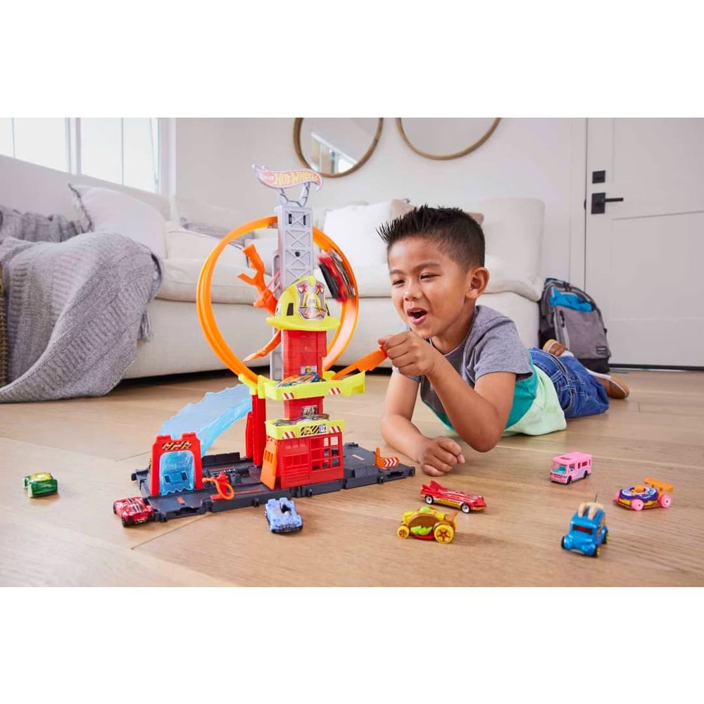 Hot Wheels City Super Loop Fire Station - Vatrogasna stanica slika 5