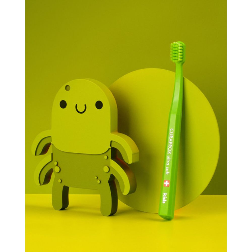 Curaprox Dječija četkica za zube CS Kids Ultra Soft slika 3
