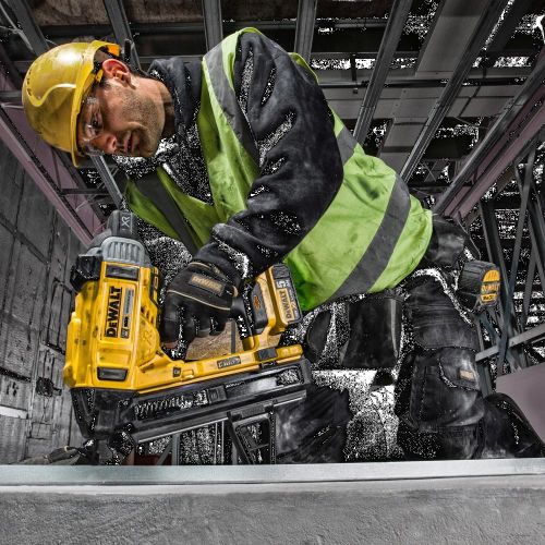 Pištolj zabijač čavala za beton aku Dewalt DCN890P2, 18V, 5.0Ah slika 1