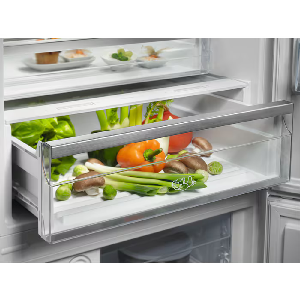 Electrolux kombinirani hladnjak LNT6ME46X3 slika 4