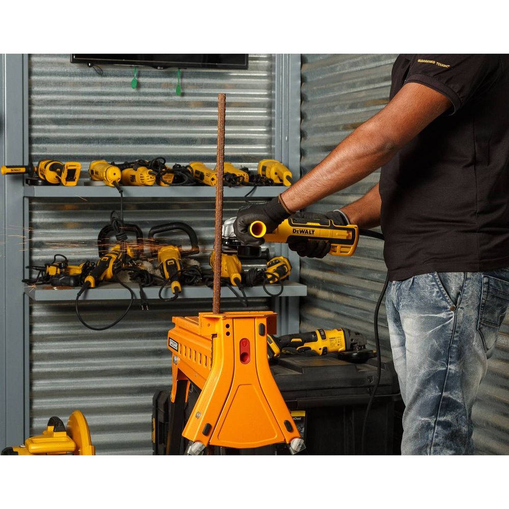DeWalt Ugaona Brusilica DWE4357 slika 4