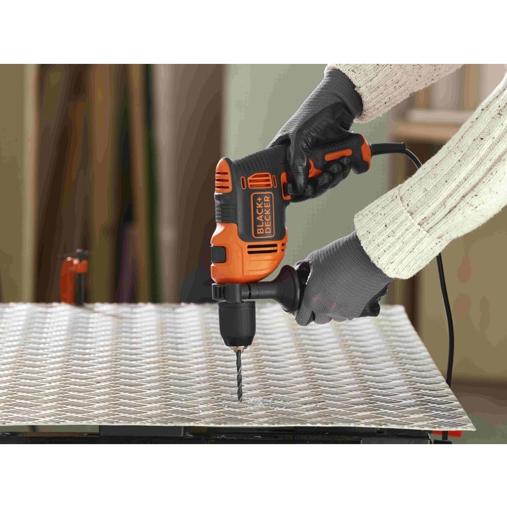UDARNA BUŠILICA 550W Black &amp; Decker BEH550 slika 3