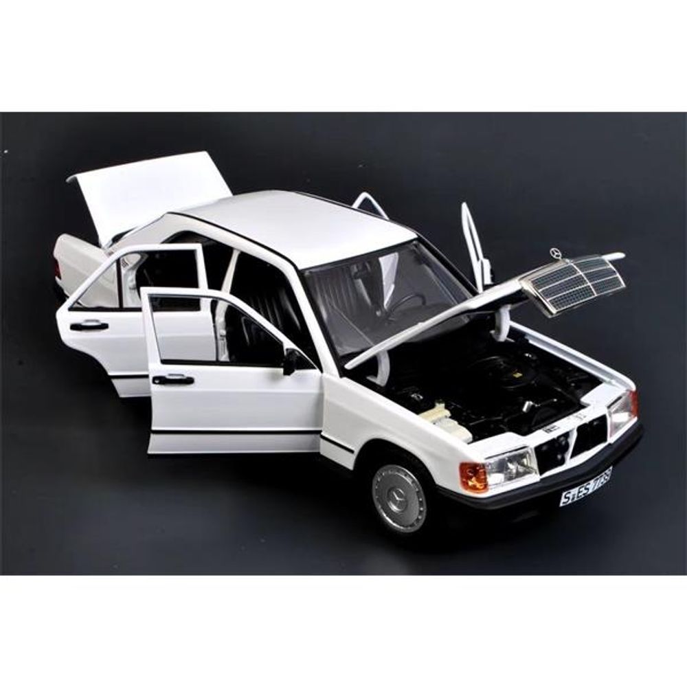 Norev Mercedes-Benz 190E 1984 - White 1:18 slika 3