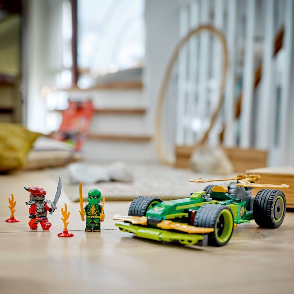 LEGO 71828 Lloydov trkaći auto na povlačenje slika 9