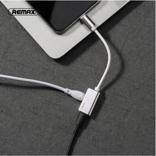 Adapter REMAX za slusalice I punjenje iPhone RL-LA02i beli slika 3